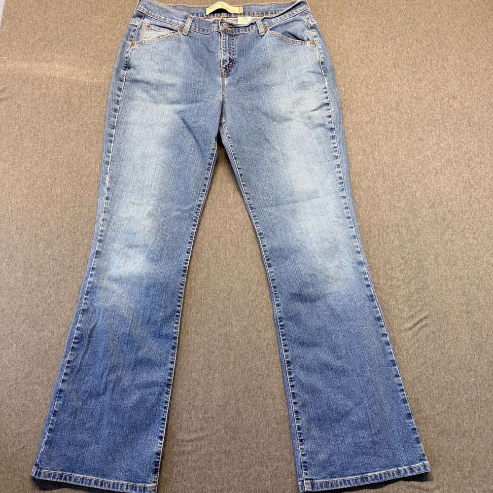 Levis 515 Nouveau Bootcut Jeans Womens 12M Medium Wash Blue Stretch Denim